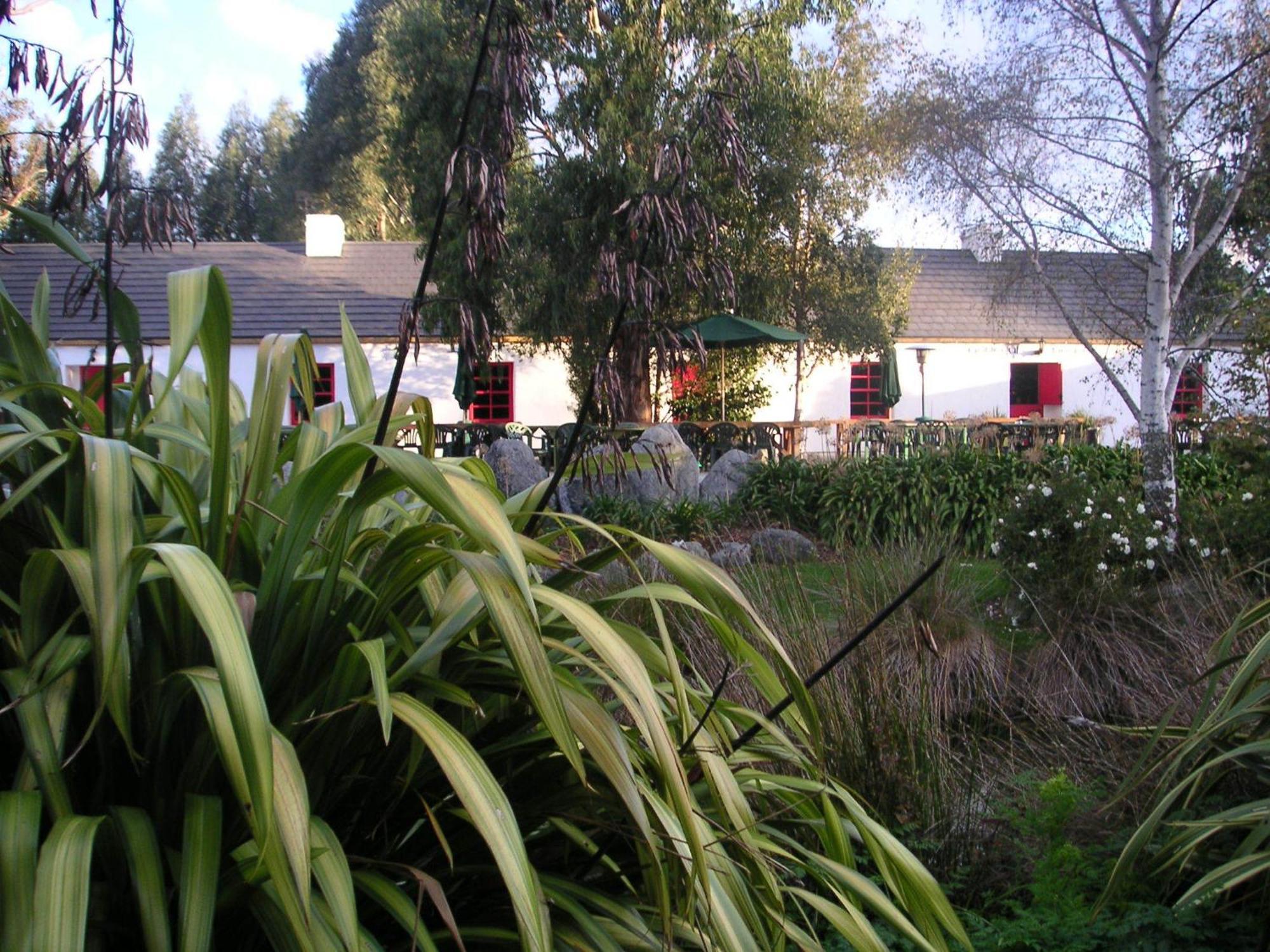 Donegal House Hotel Kaikoura Exterior photo